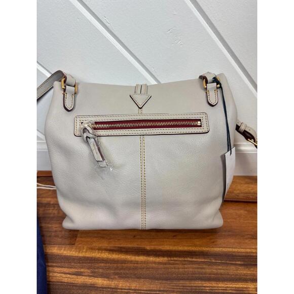 NWT Dooney & Bourke Leather Crossbody Bag - Stylish and Versatile - Picture 3 of 8